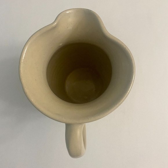 Vintage Marshall Pottery Pitcher Beige Blue Heart Design SR Potter L Houston - Picture 10 of 10